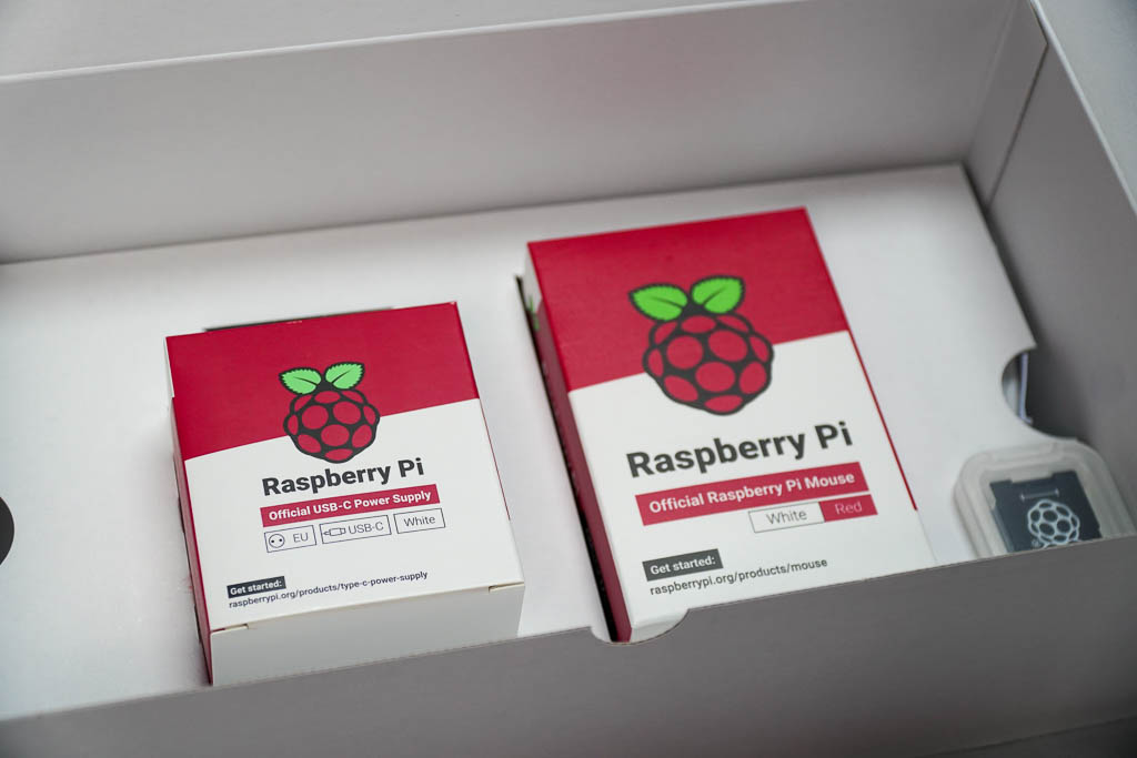 Raspberry%20Pi%20400-4